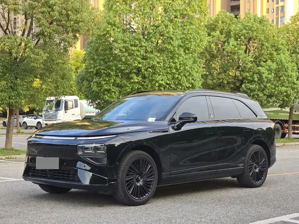 Xpeng G9