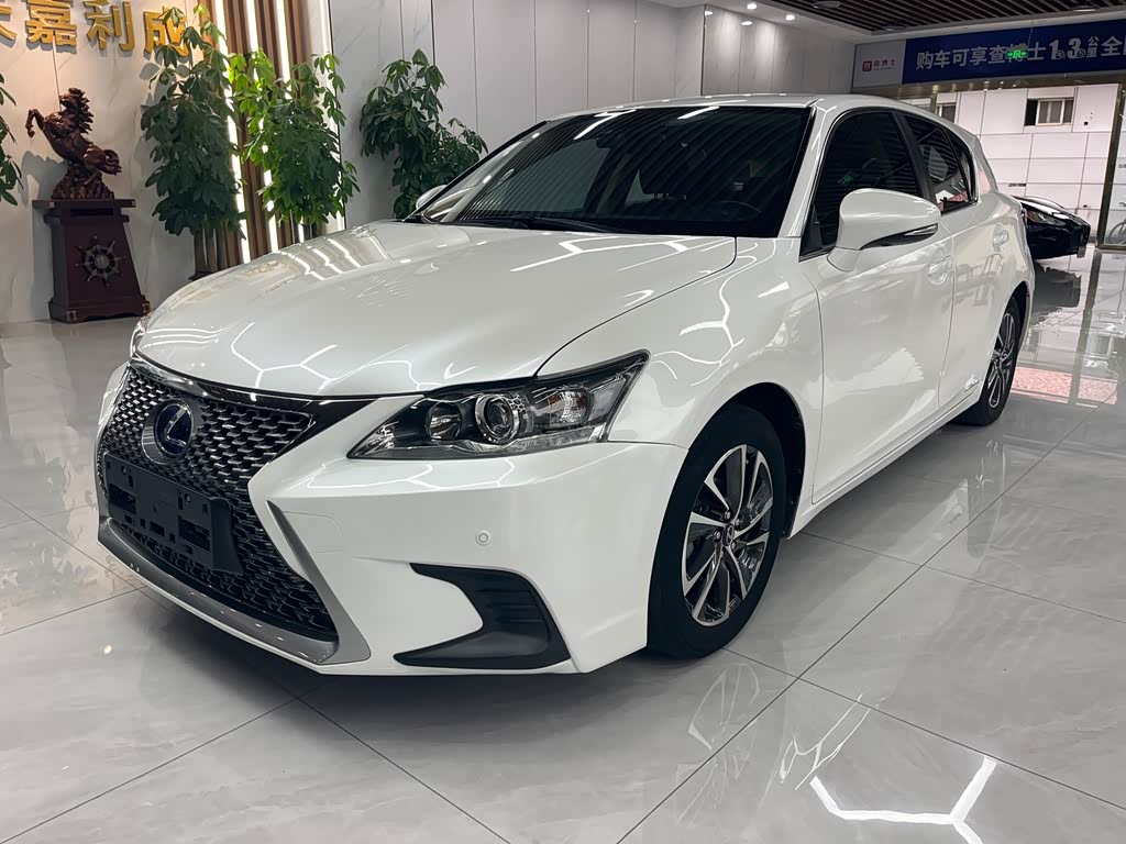 Lexus CT
