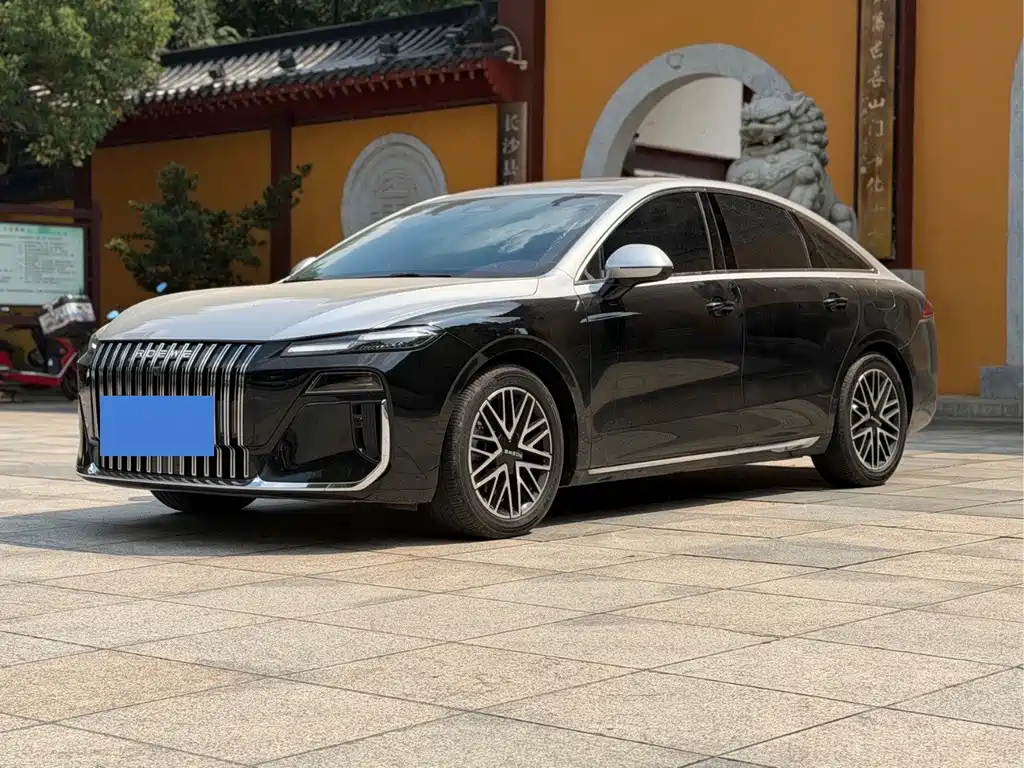 Roewe M7 DMH