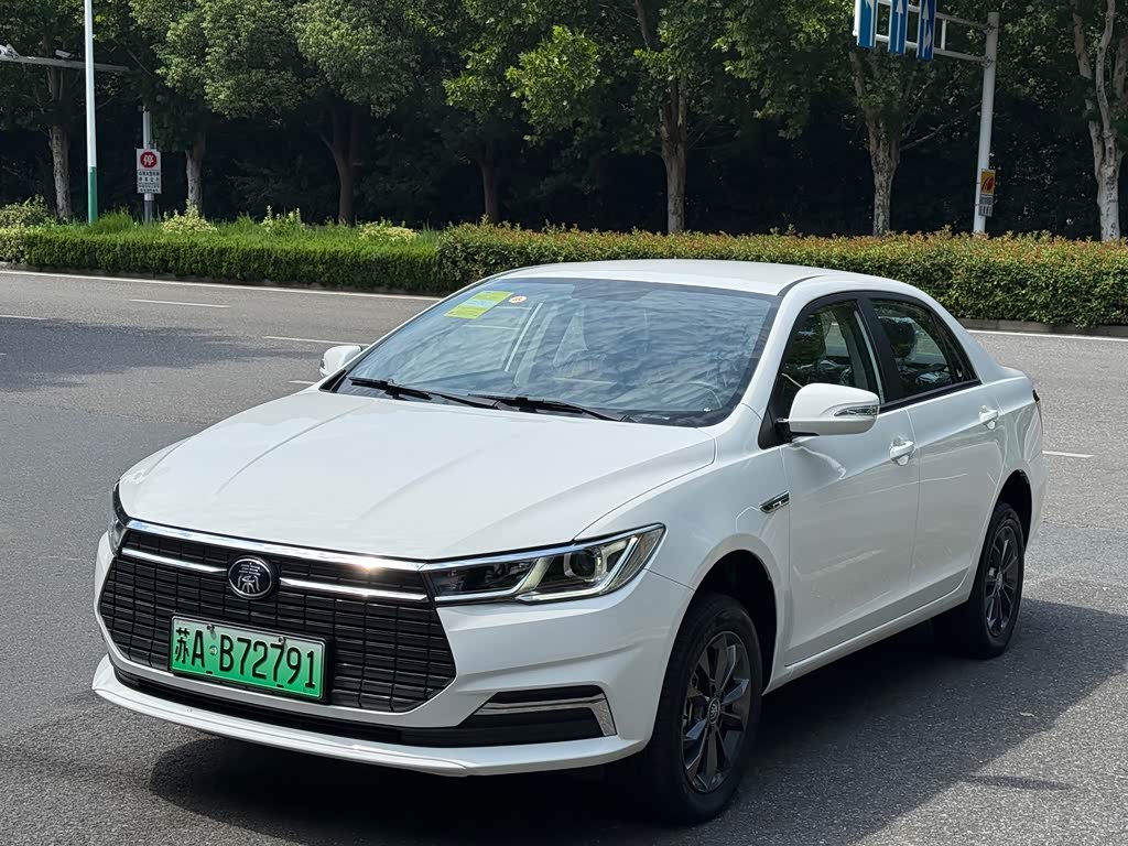 BYD Qin NEV