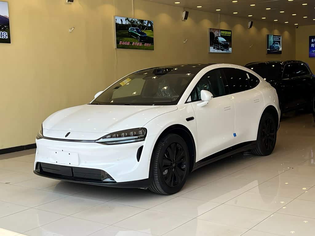 Luxeed R7