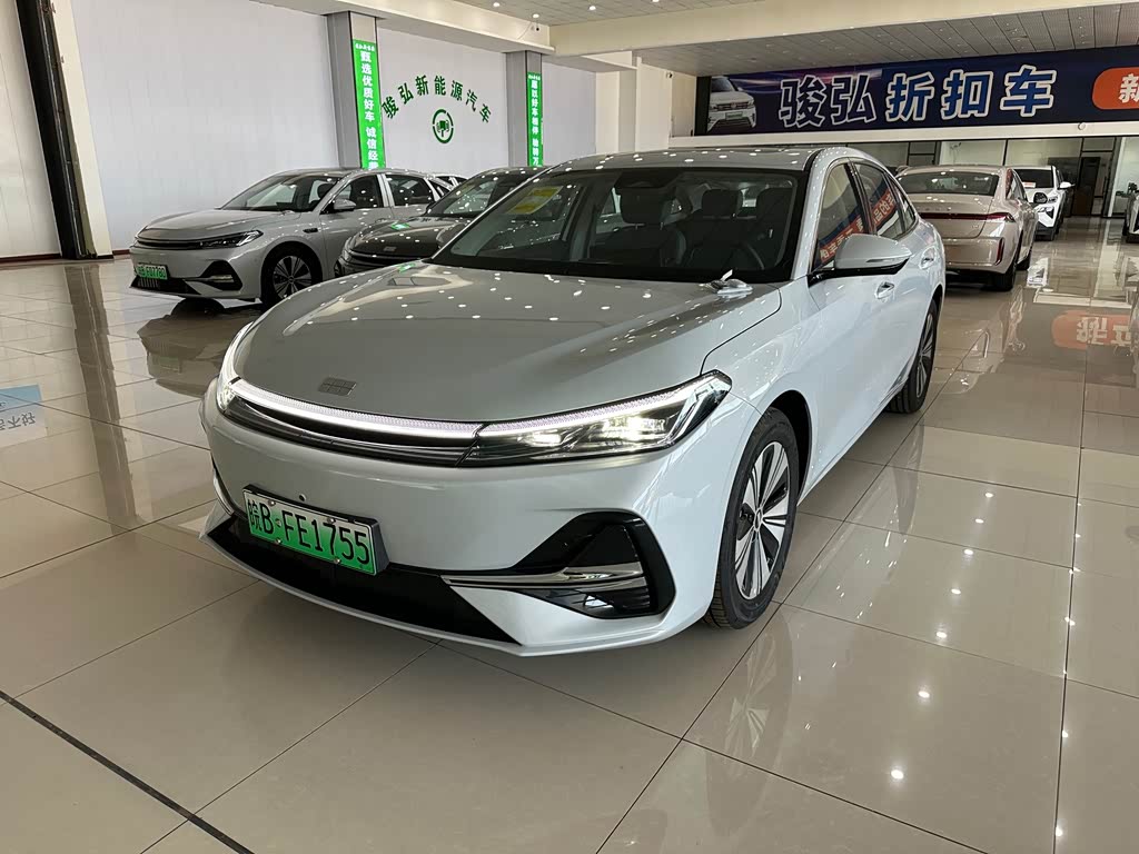 Geely Galaxy Galaxy A7 EM
