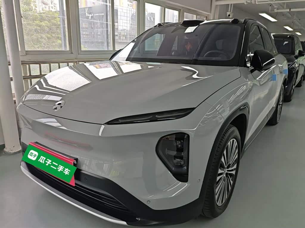 NIO ES7