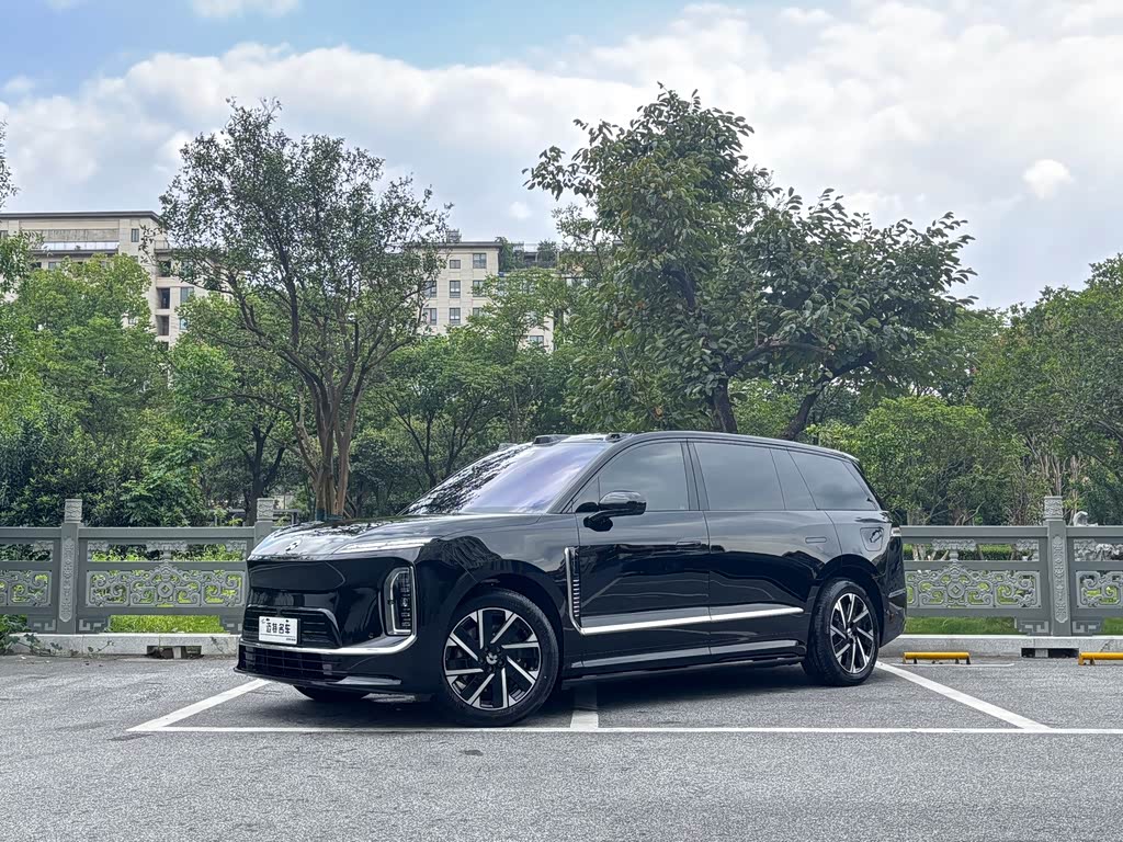 NIO ES9