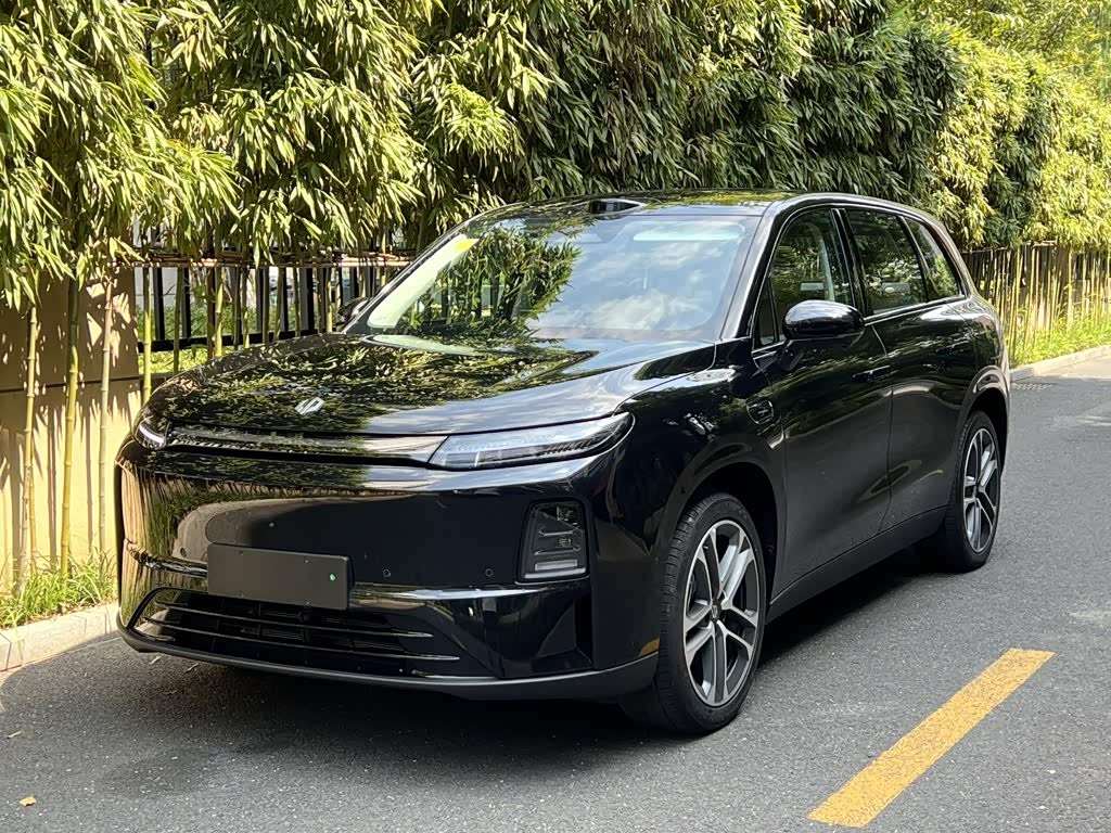 Leapmotor C10