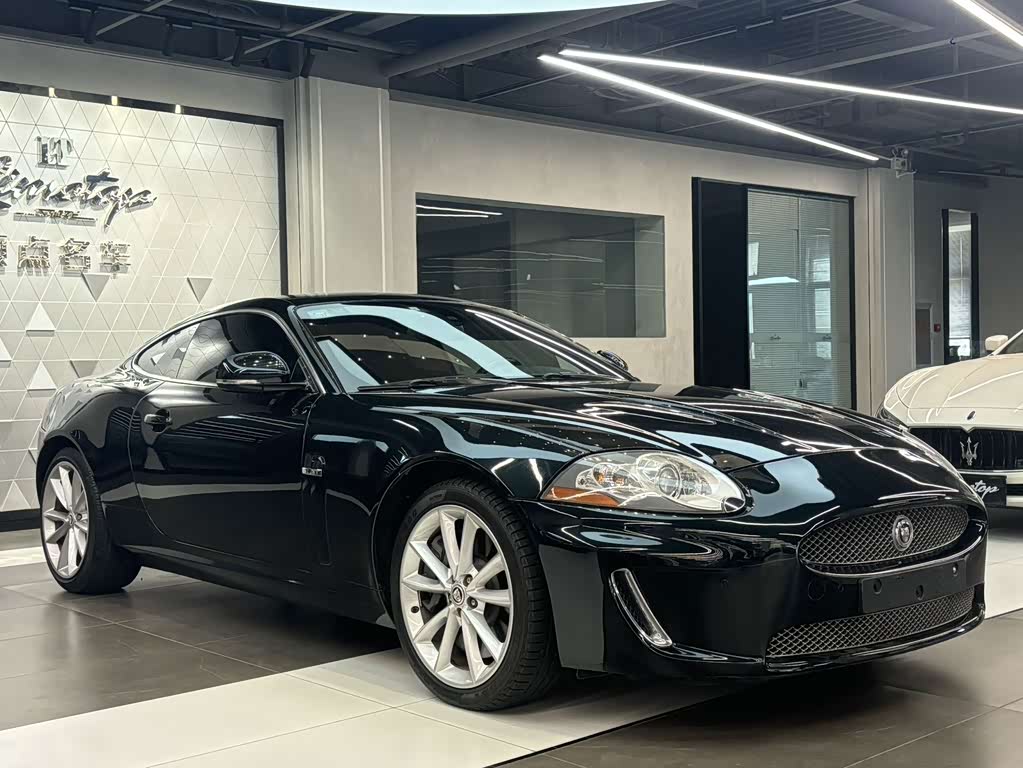 Jaguar XK