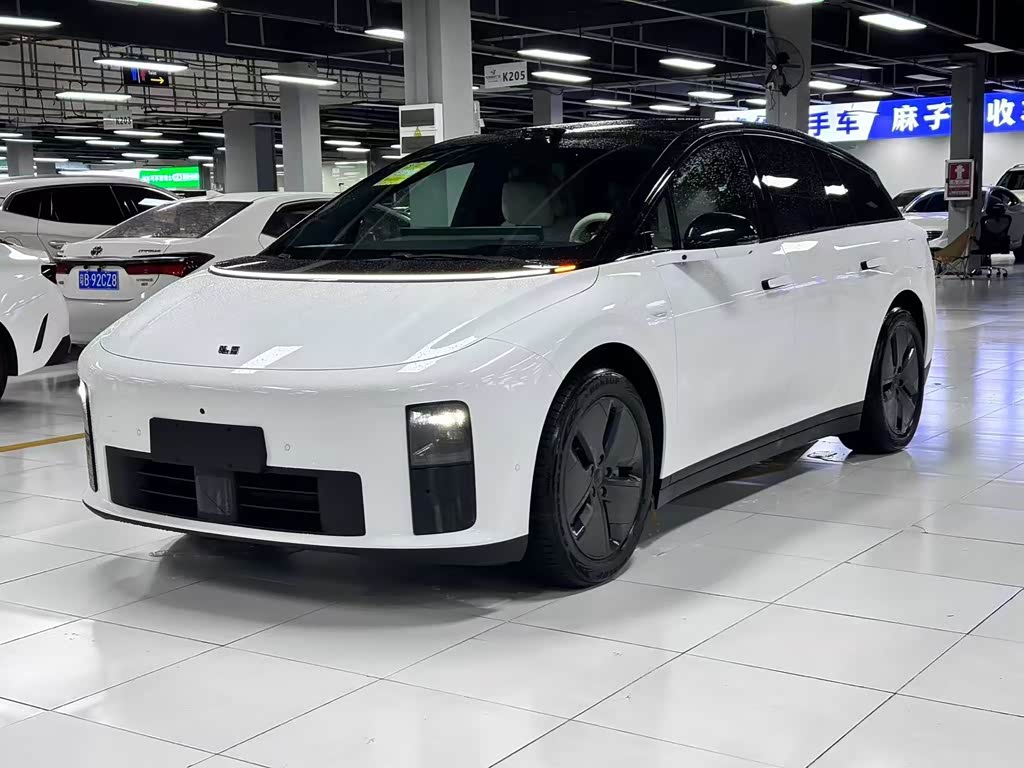 Li Auto i6