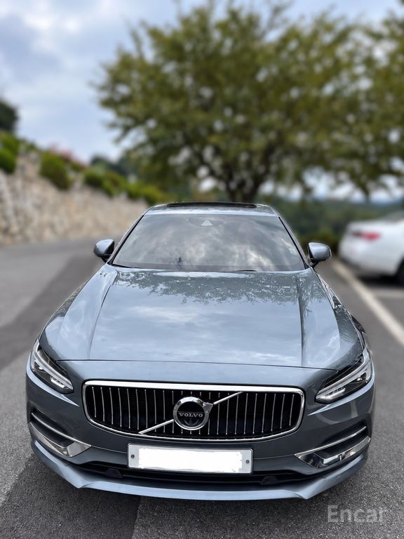 Volvo S90