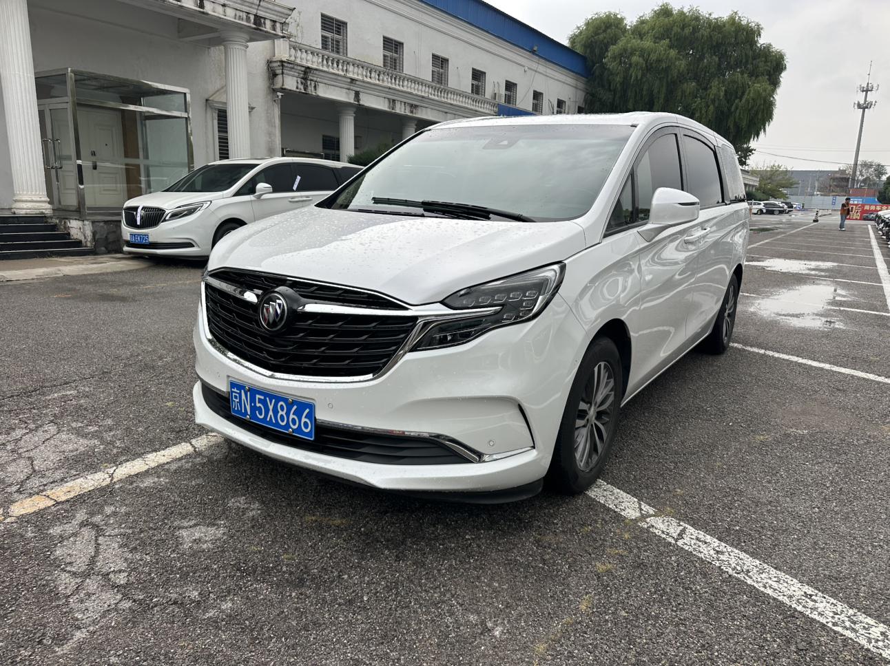 Buick GL8