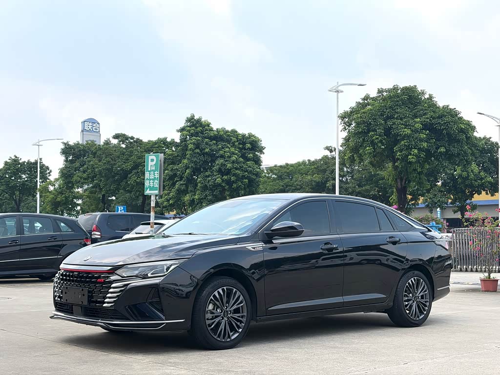 Dongfeng Aeolus Yixuan Max