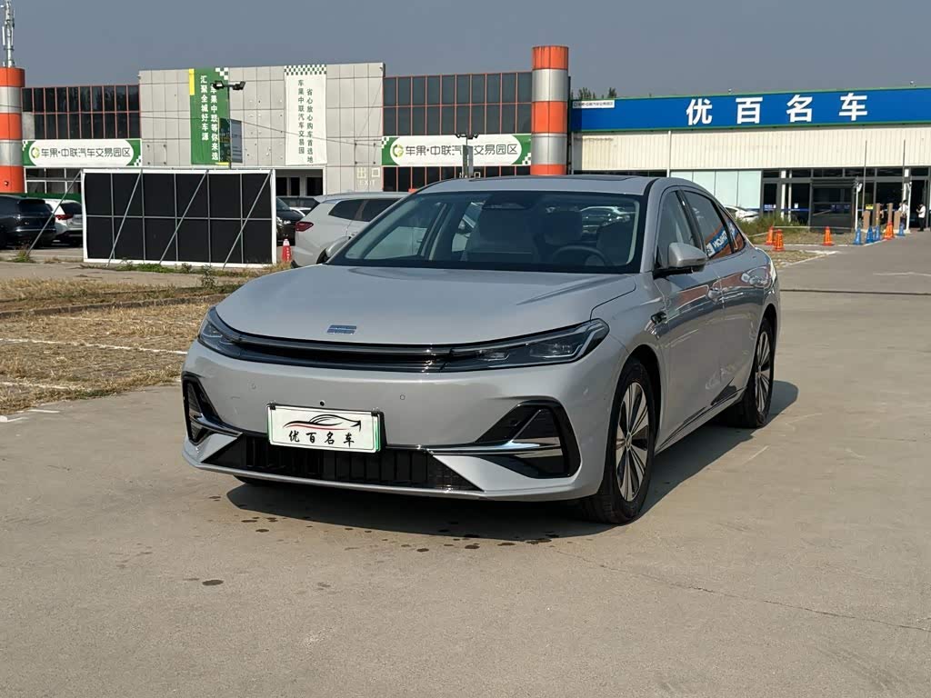 Geely Galaxy Galaxy A7 EM