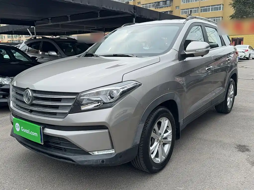 Dongfeng S560