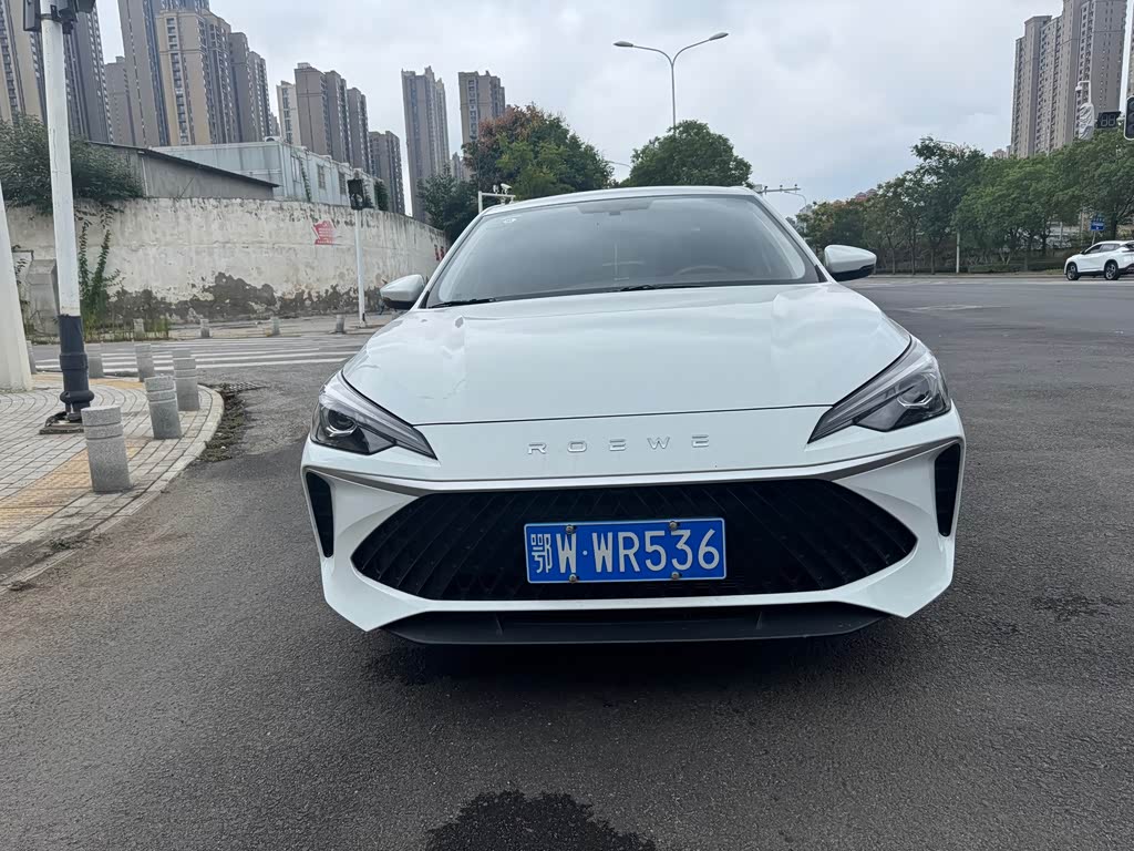 Roewe i5