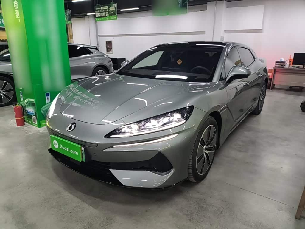 Denza Z9GT