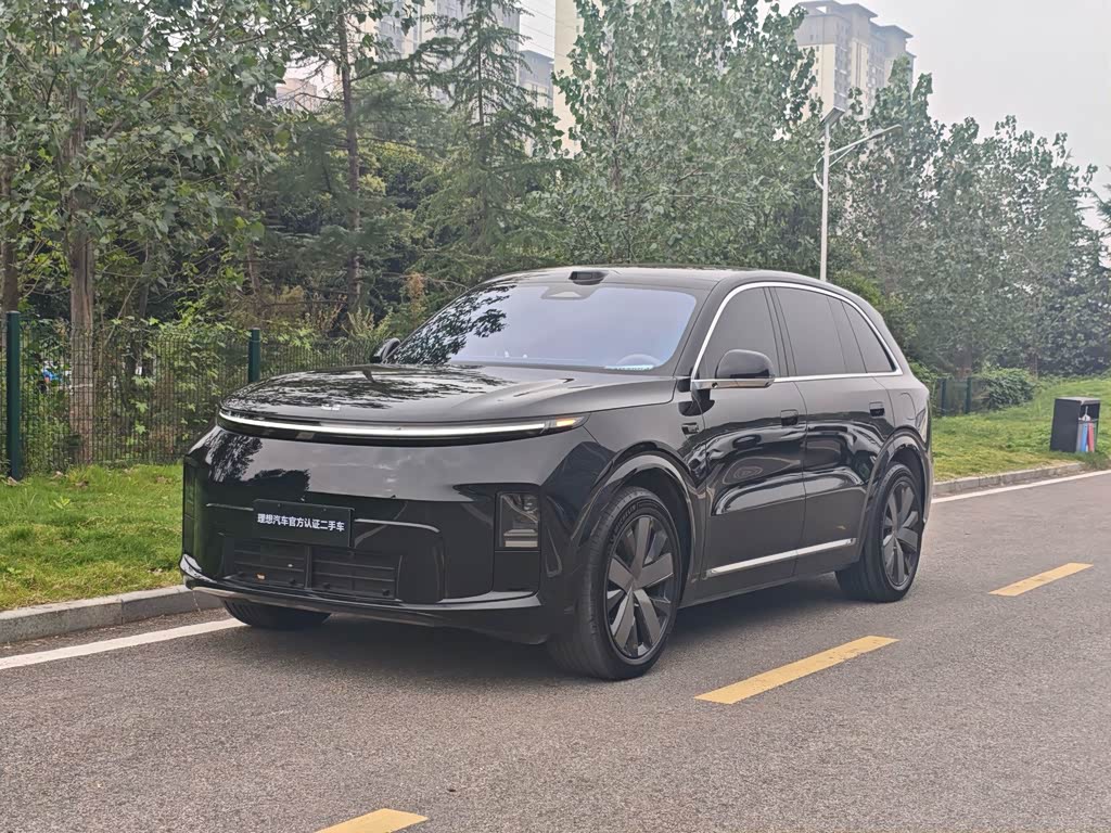 Li Auto L8