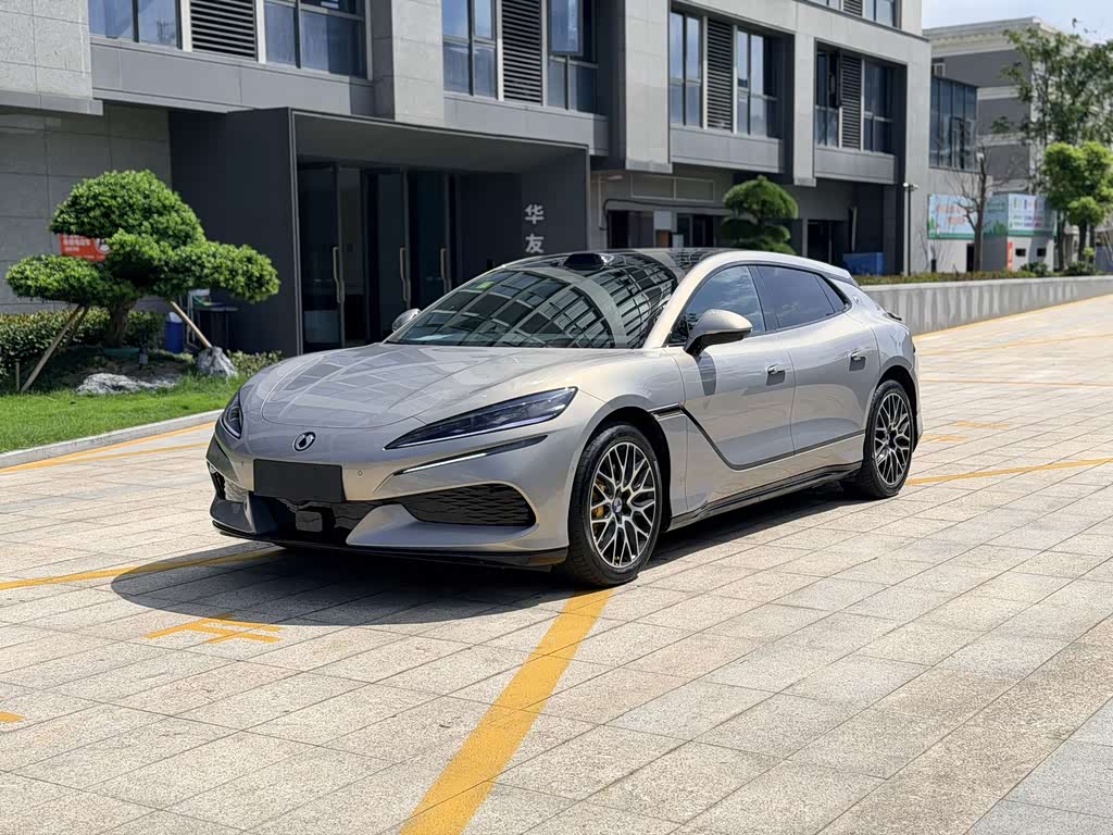 Denza Z9GT