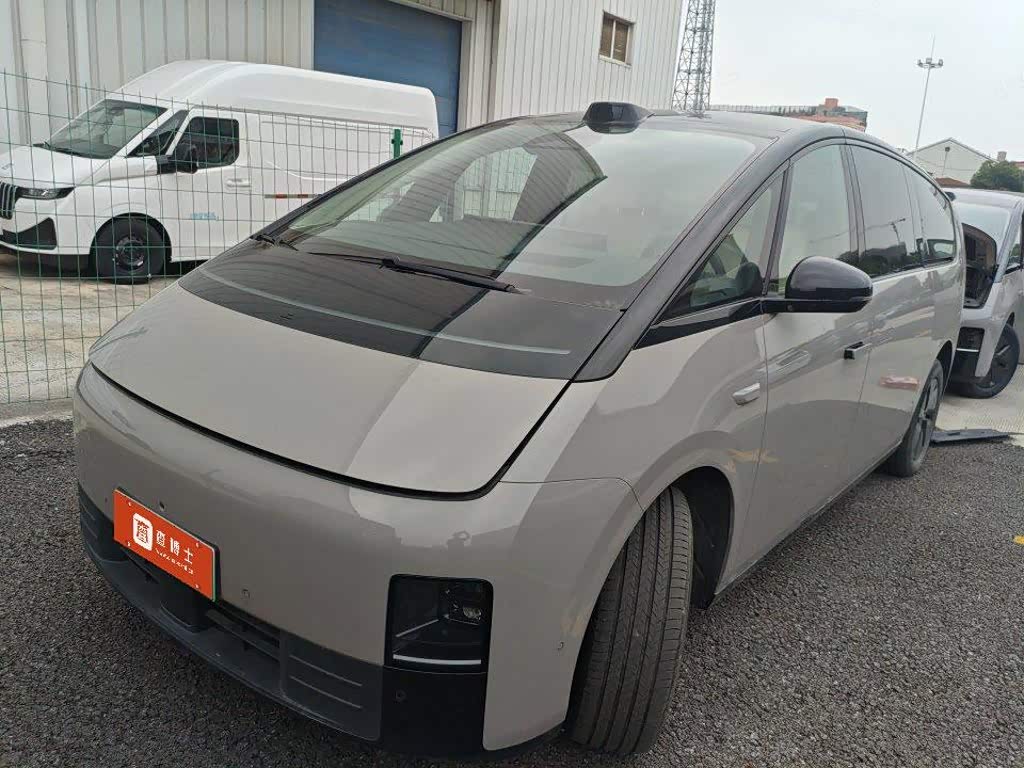 Li Auto MEGA