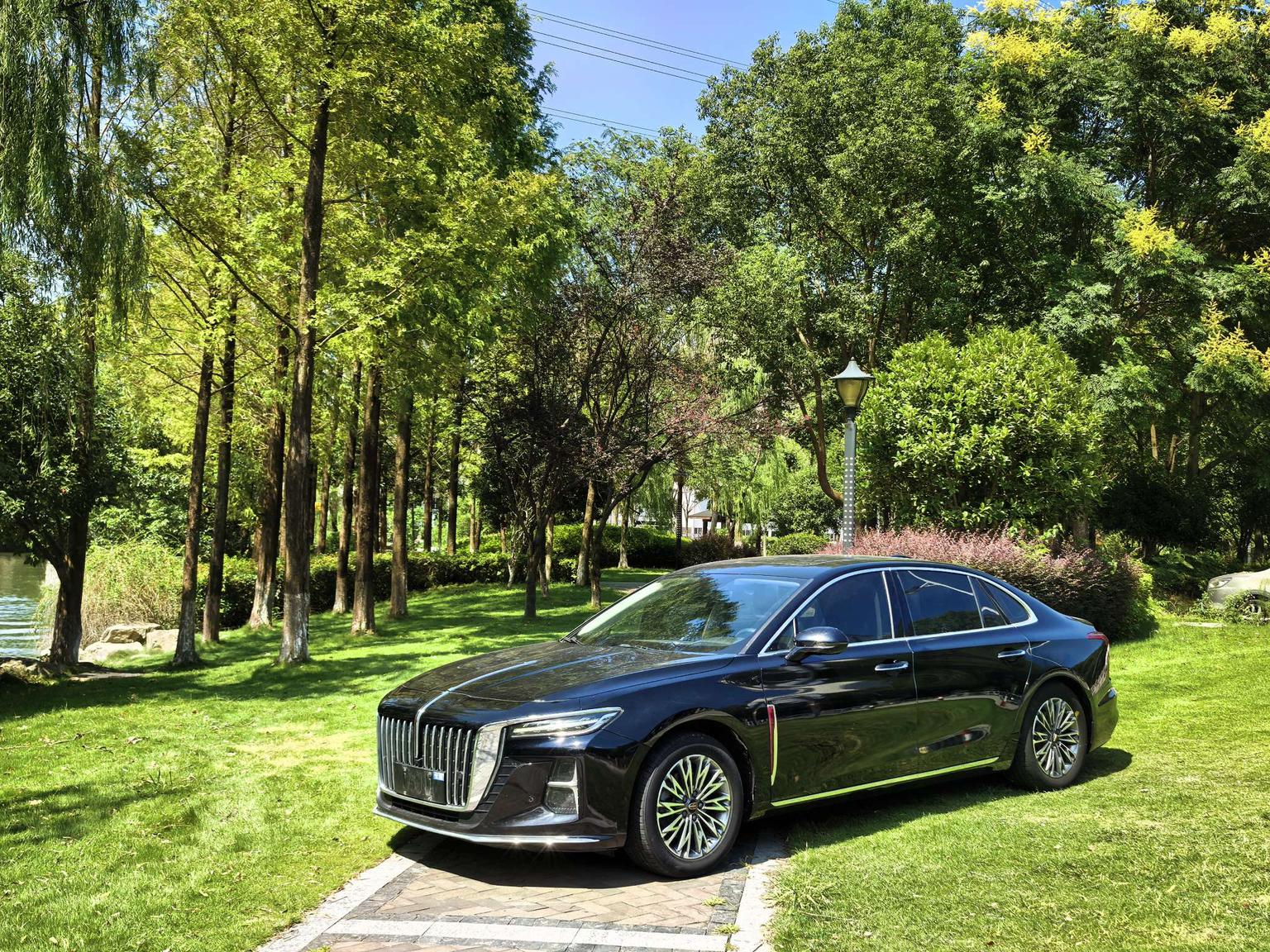 Hongqi H5