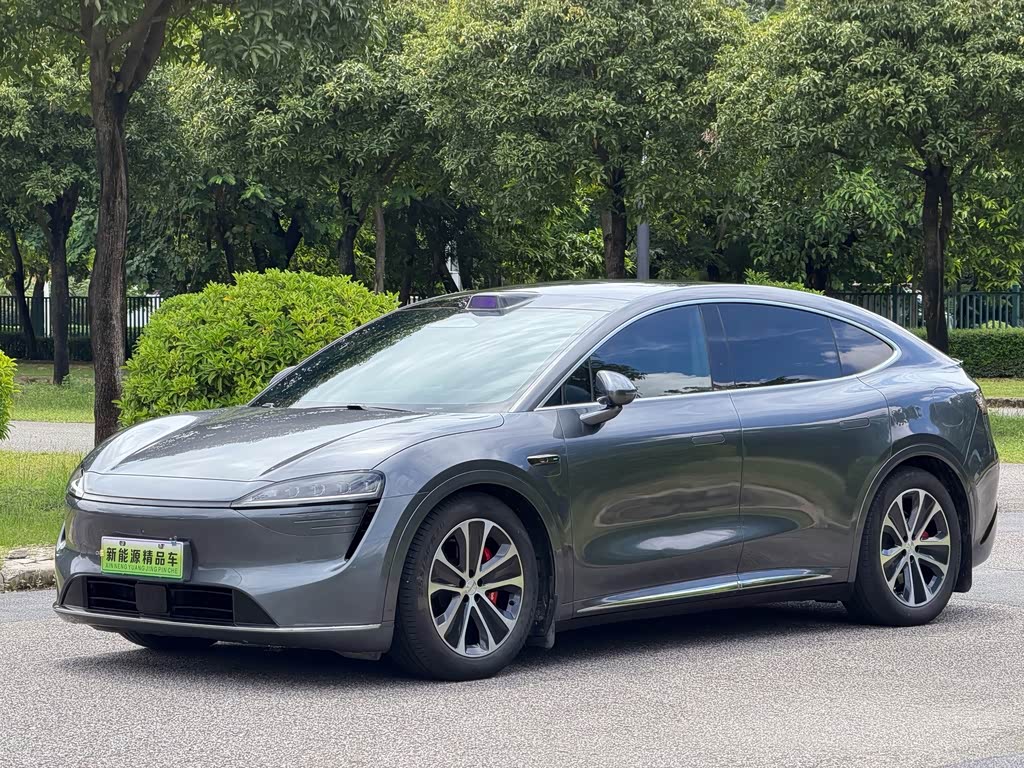 Luxeed R7