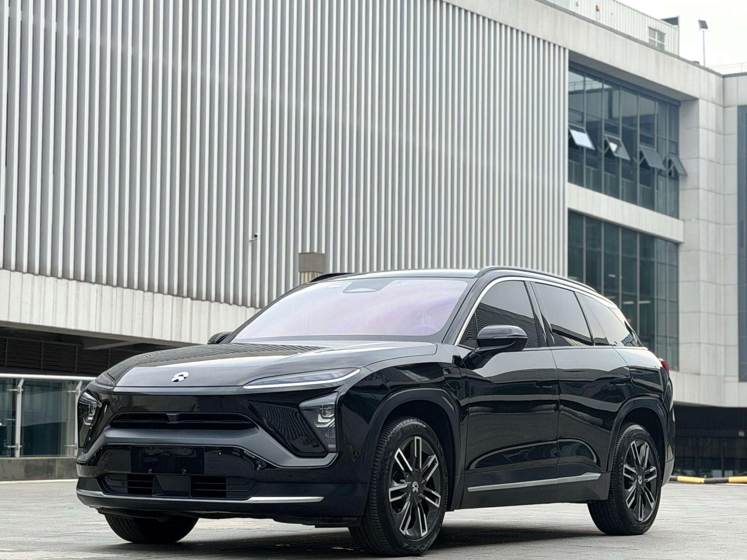 NIO ES6