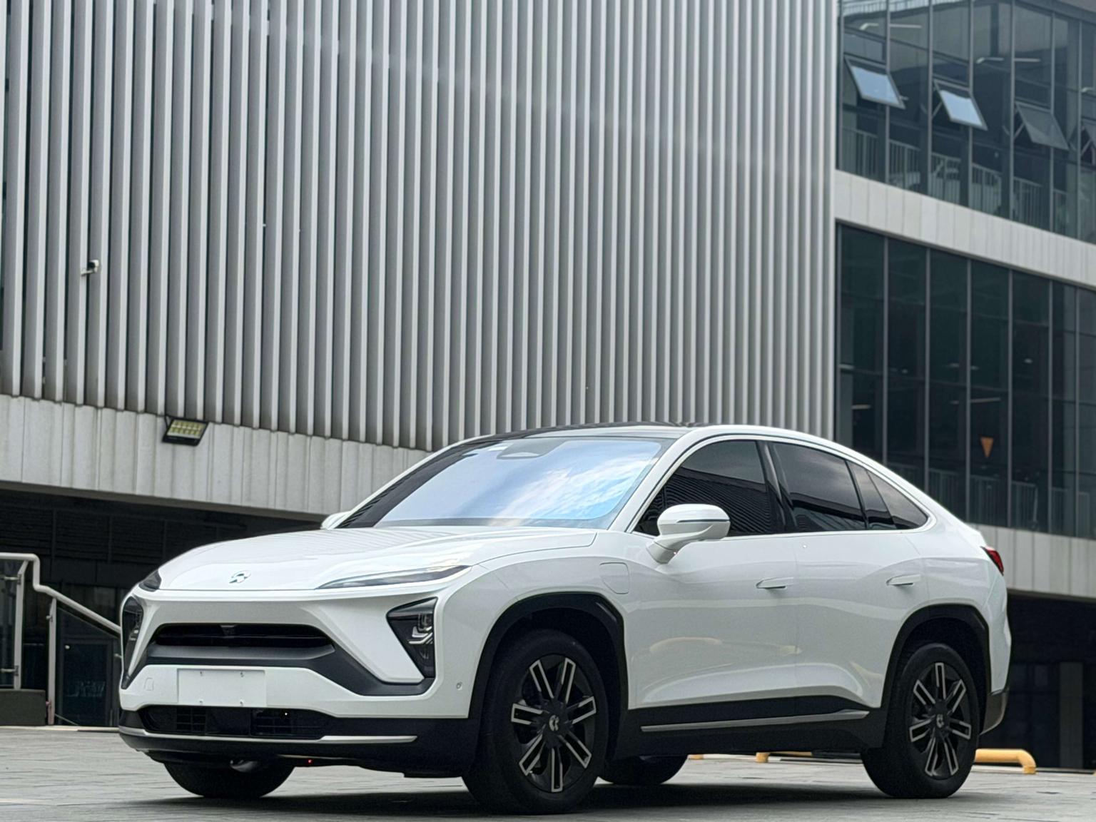 NIO EC6