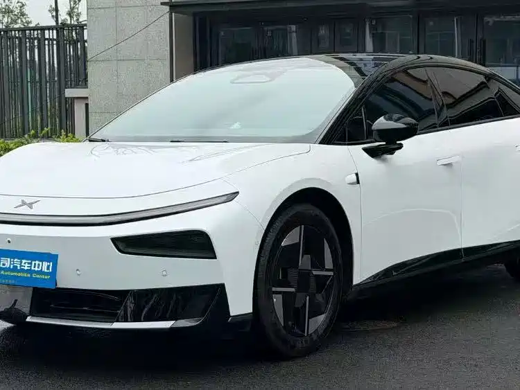 Xpeng P7