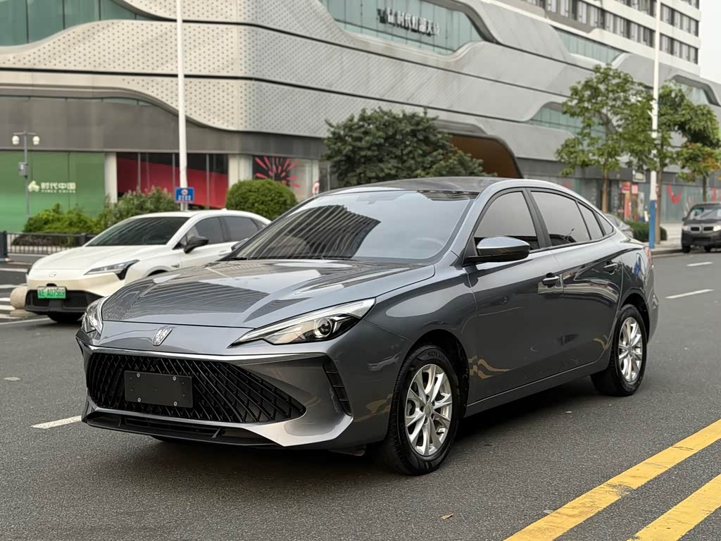 Roewe i5