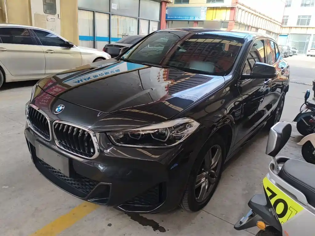 BMW X2
