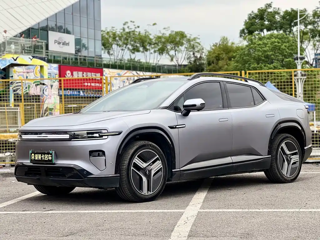 Changan E07