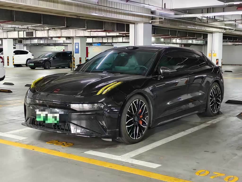 Zeekr 001