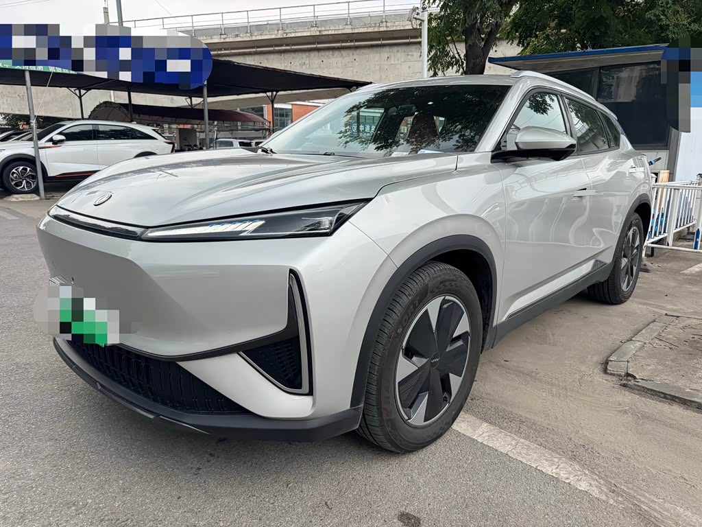 Dongfeng L7