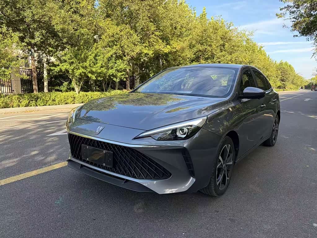 Roewe i5