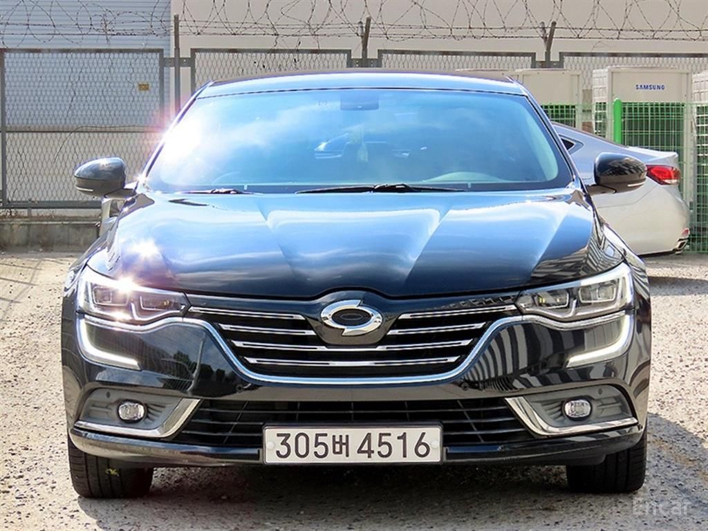 Renault SM6