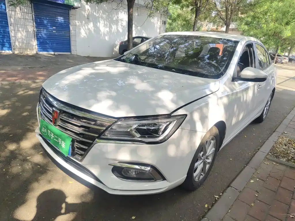Roewe i5