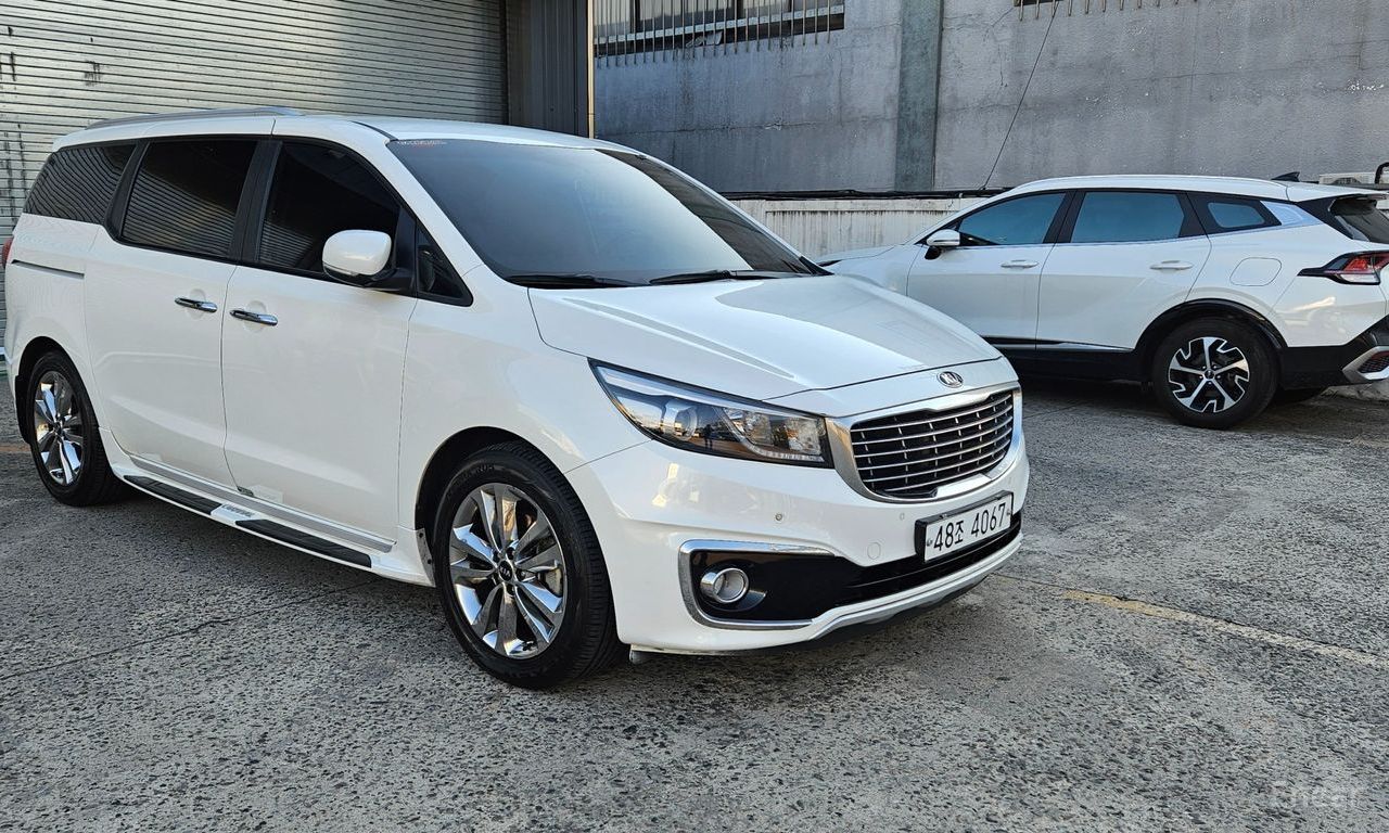 Kia Carnival