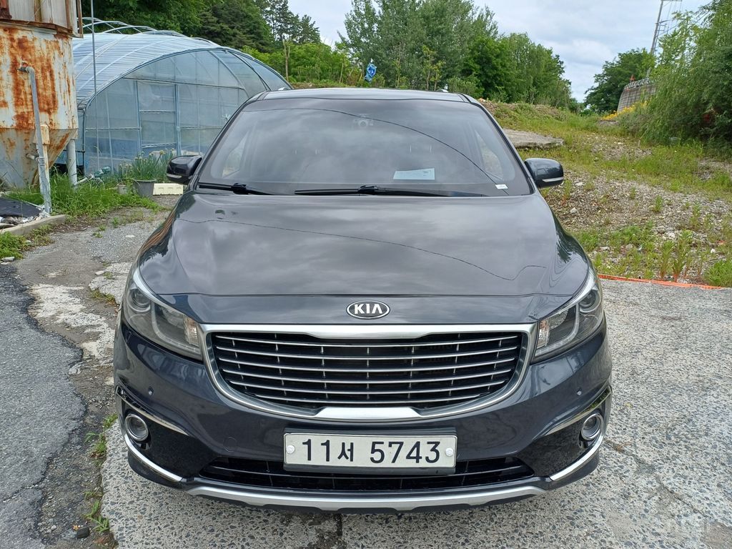 Kia Carnival