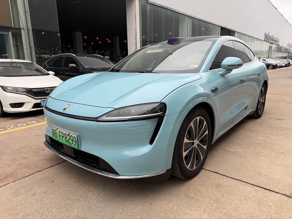 Luxeed R7