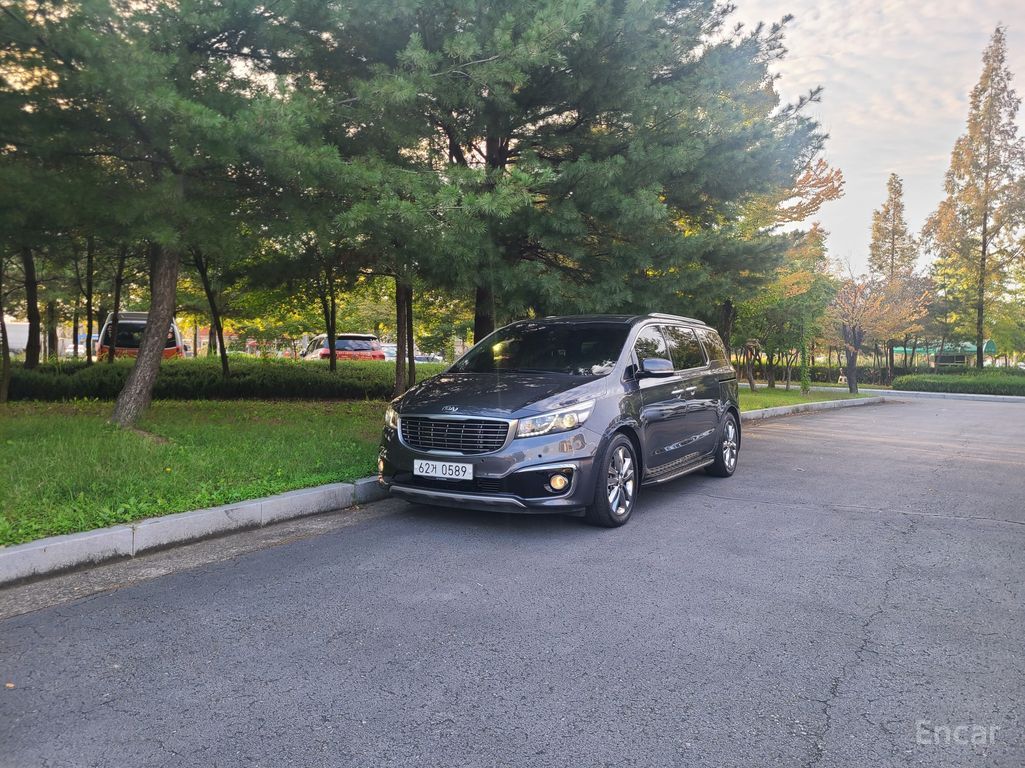 Kia Carnival