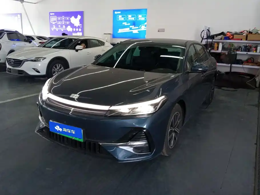 Geely Galaxy Galaxy A7 EM