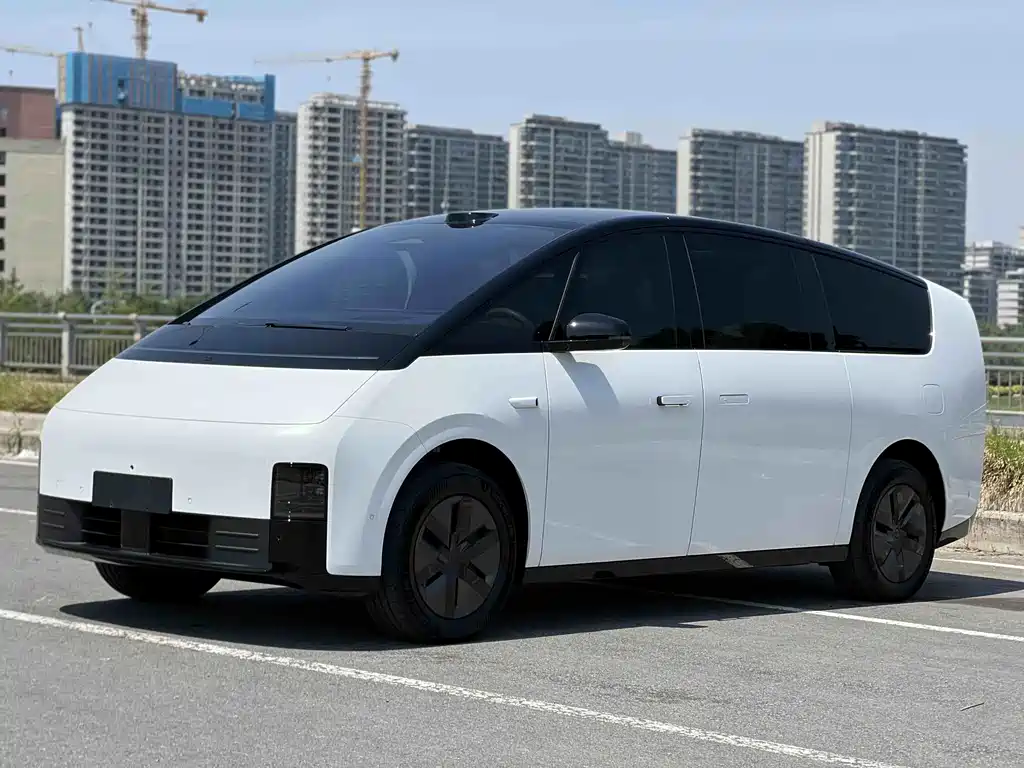 Li Auto MEGA