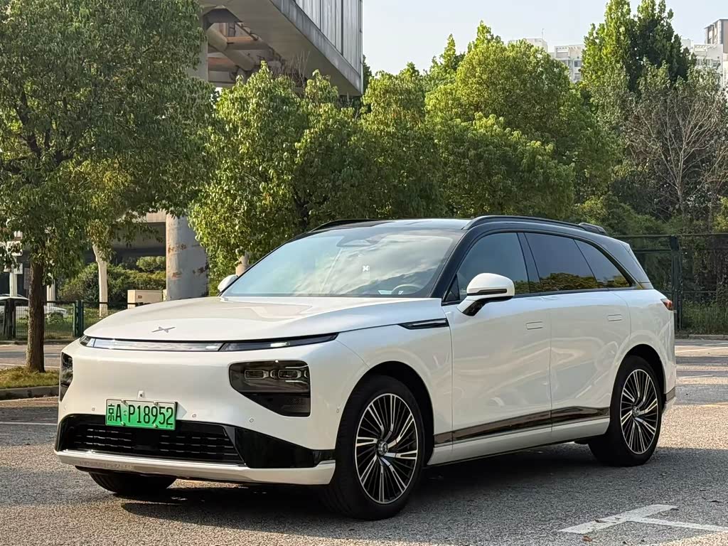 Xpeng G9