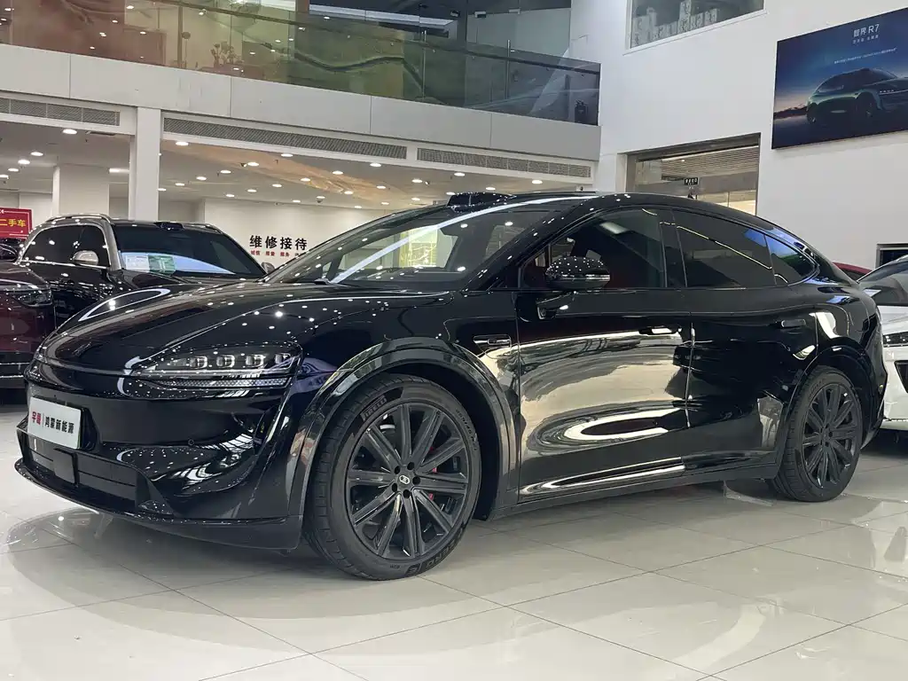 Luxeed R7
