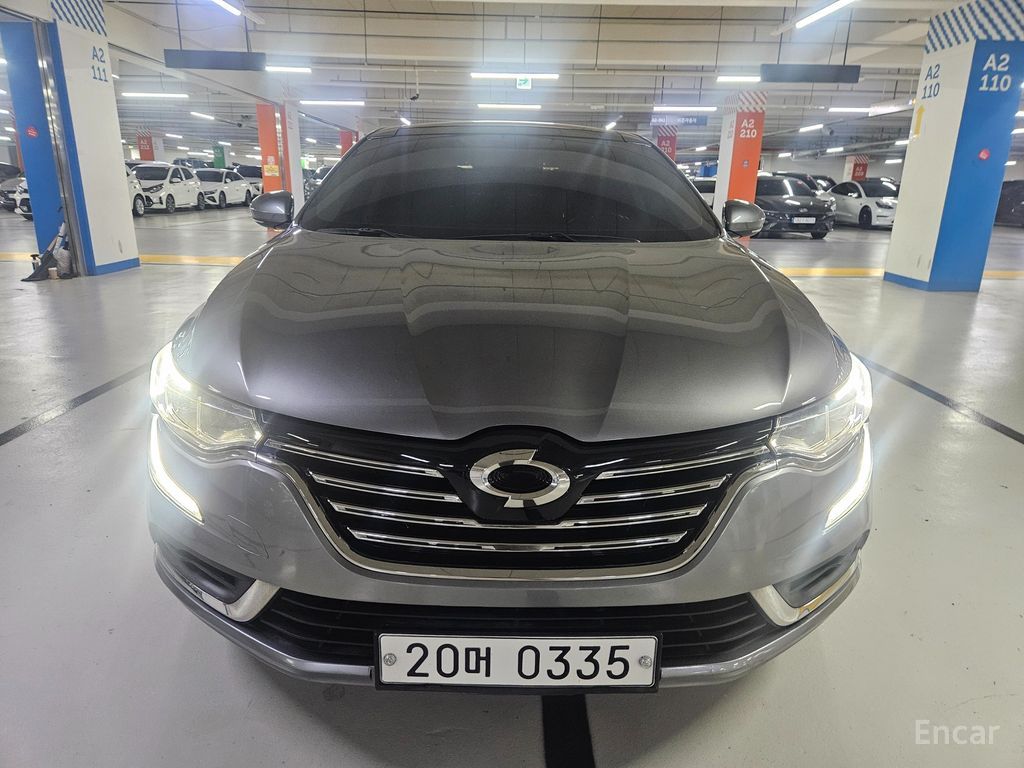Renault SM6
