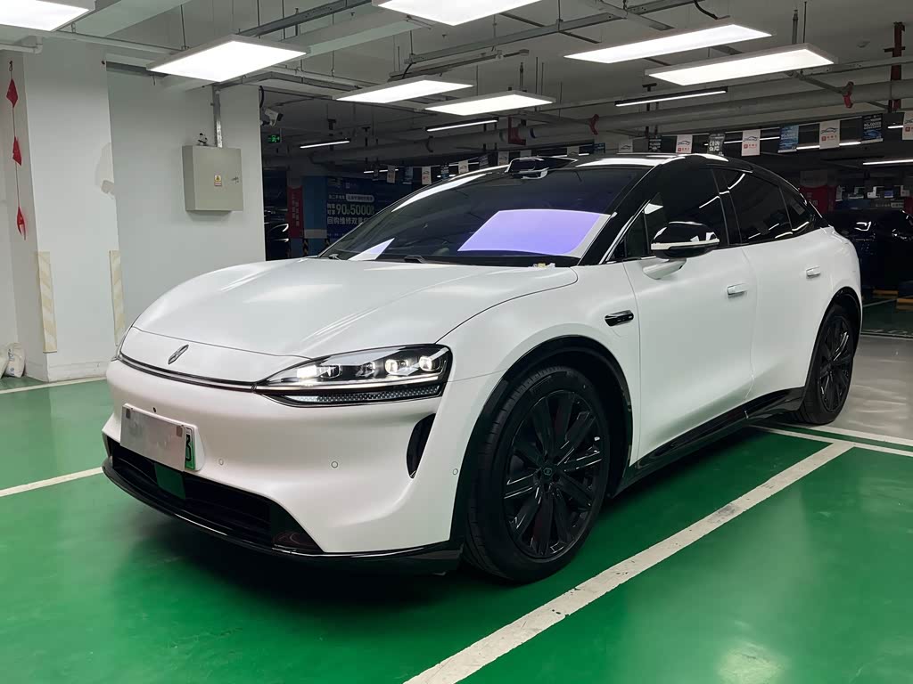 Luxeed R7