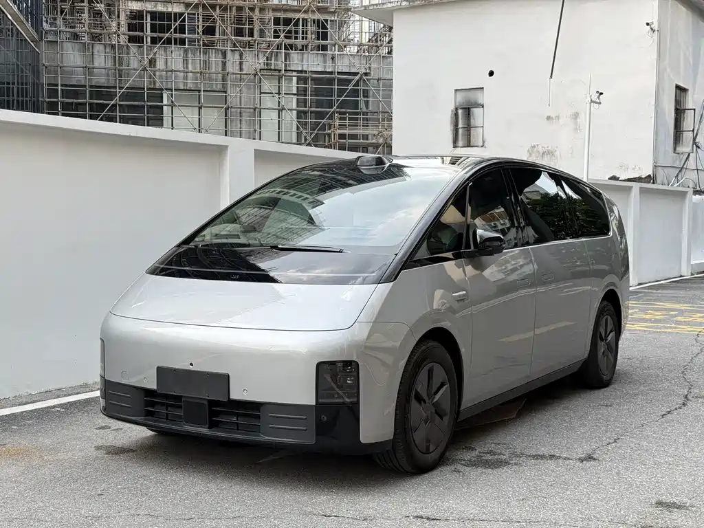Li Auto MEGA