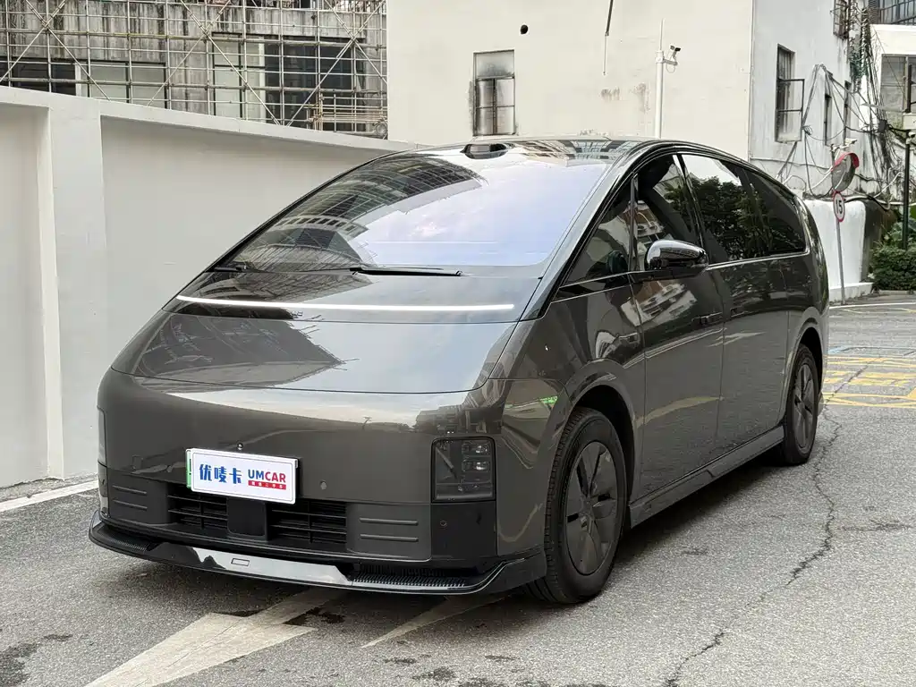 Li Auto MEGA