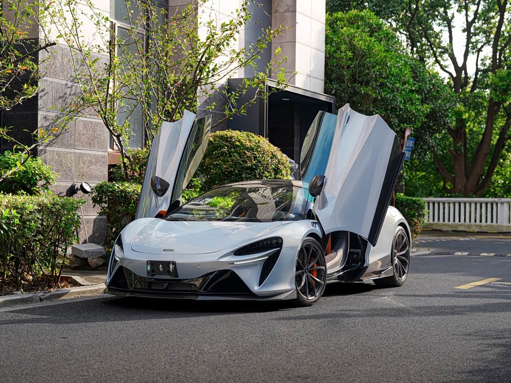 McLaren Artura