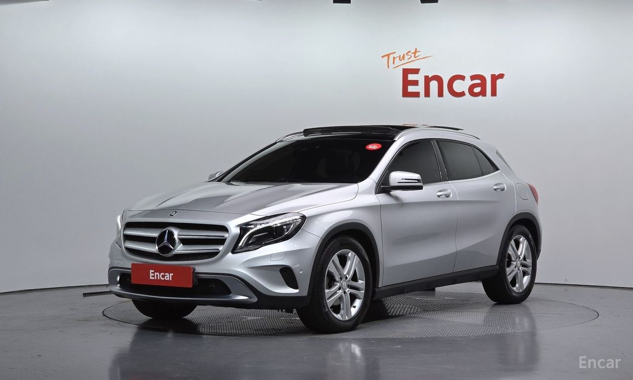 Mercedes-Benz GLA-Class X156