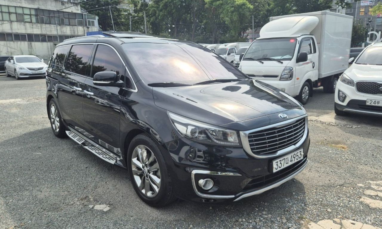 Kia Carnival