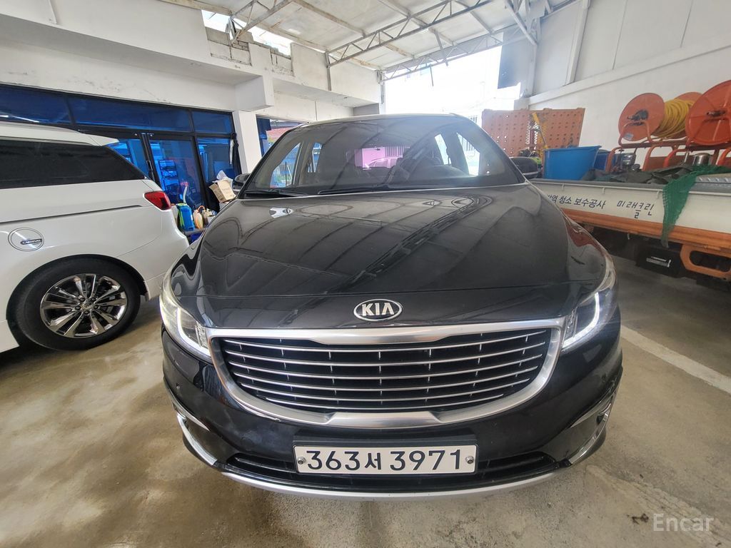 Kia Carnival